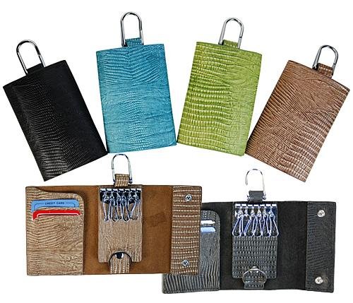 Key Chain with Snake Print (Color: Black)